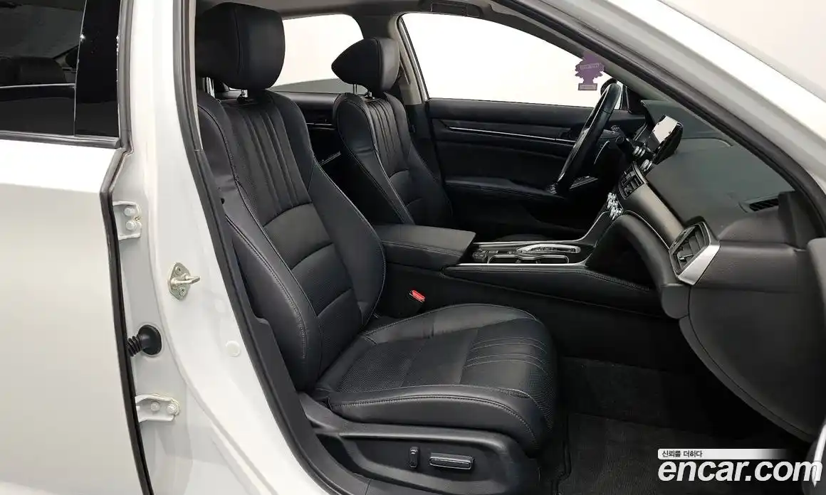Honda Accord 2018 2.0 гидро в Москве № 1199062, фото 10