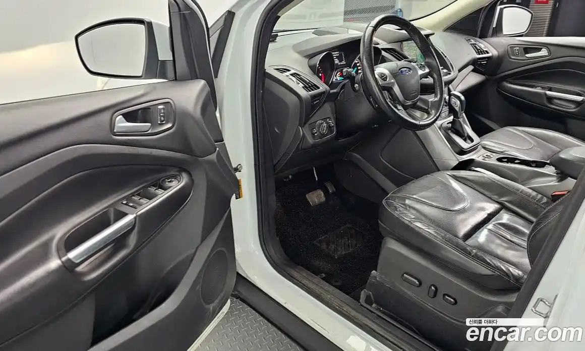 Ford Kuga 2016 2.0 гидро в Москве № 1199333, фото 11