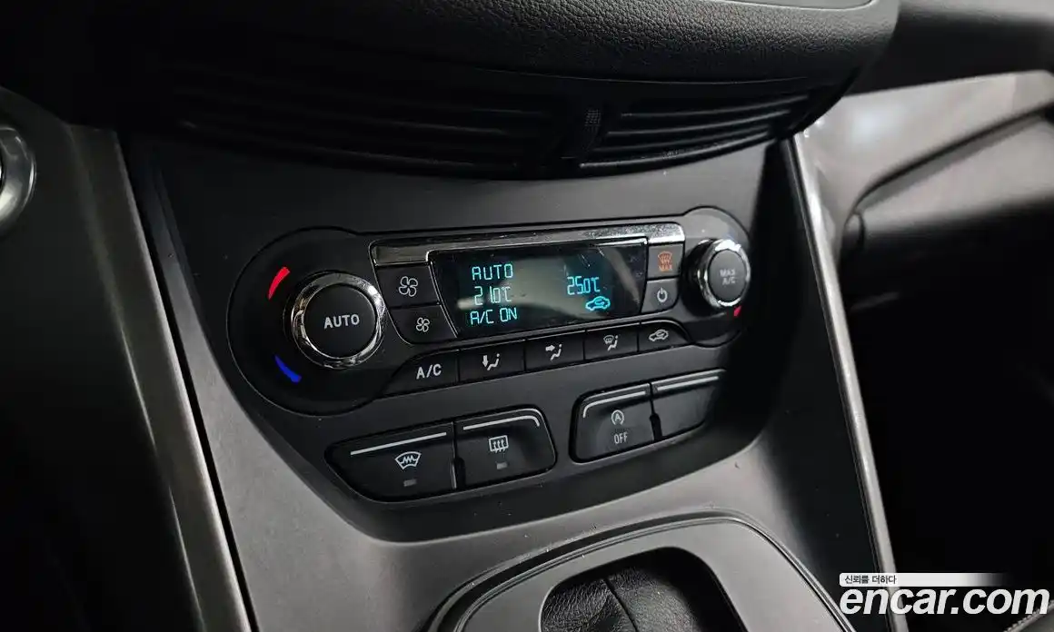 Ford Kuga 2016 2.0 гидро в Москве № 1199333, фото 17
