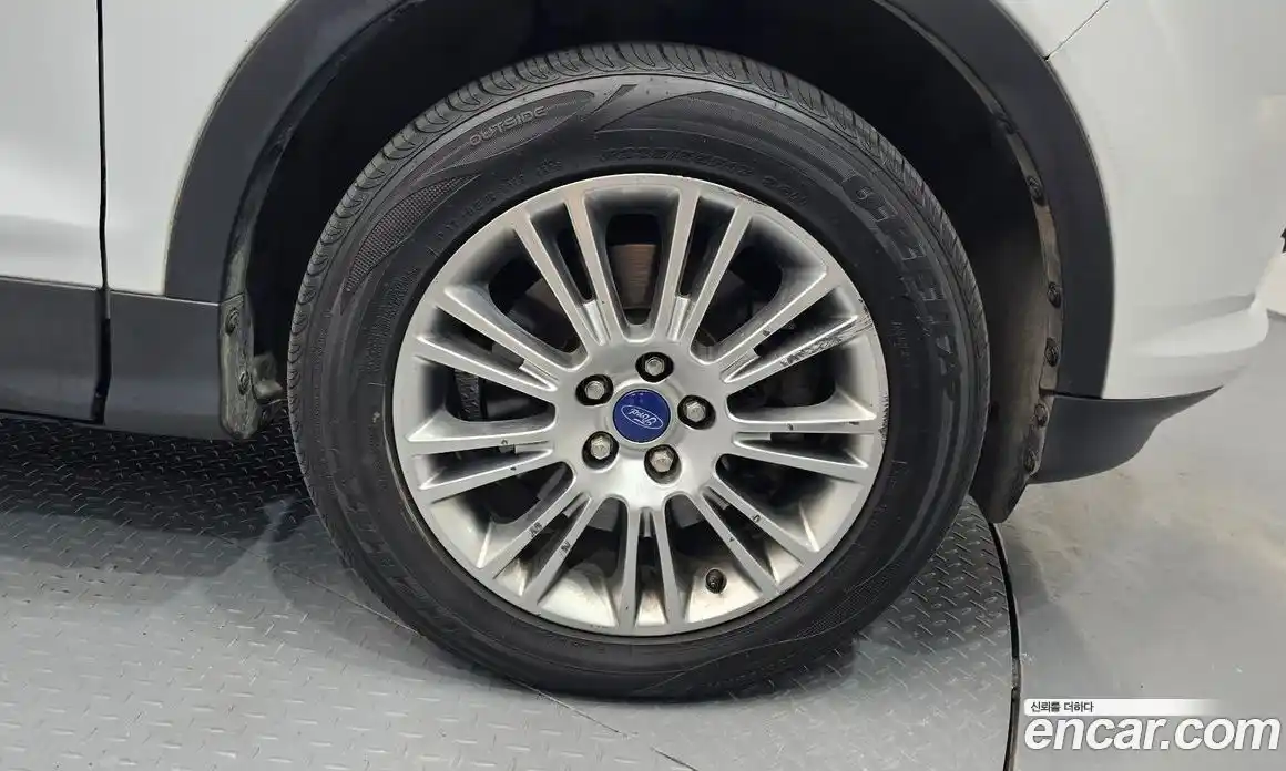 Ford Kuga 2016 2.0 гидро в Москве № 1199333, фото 5