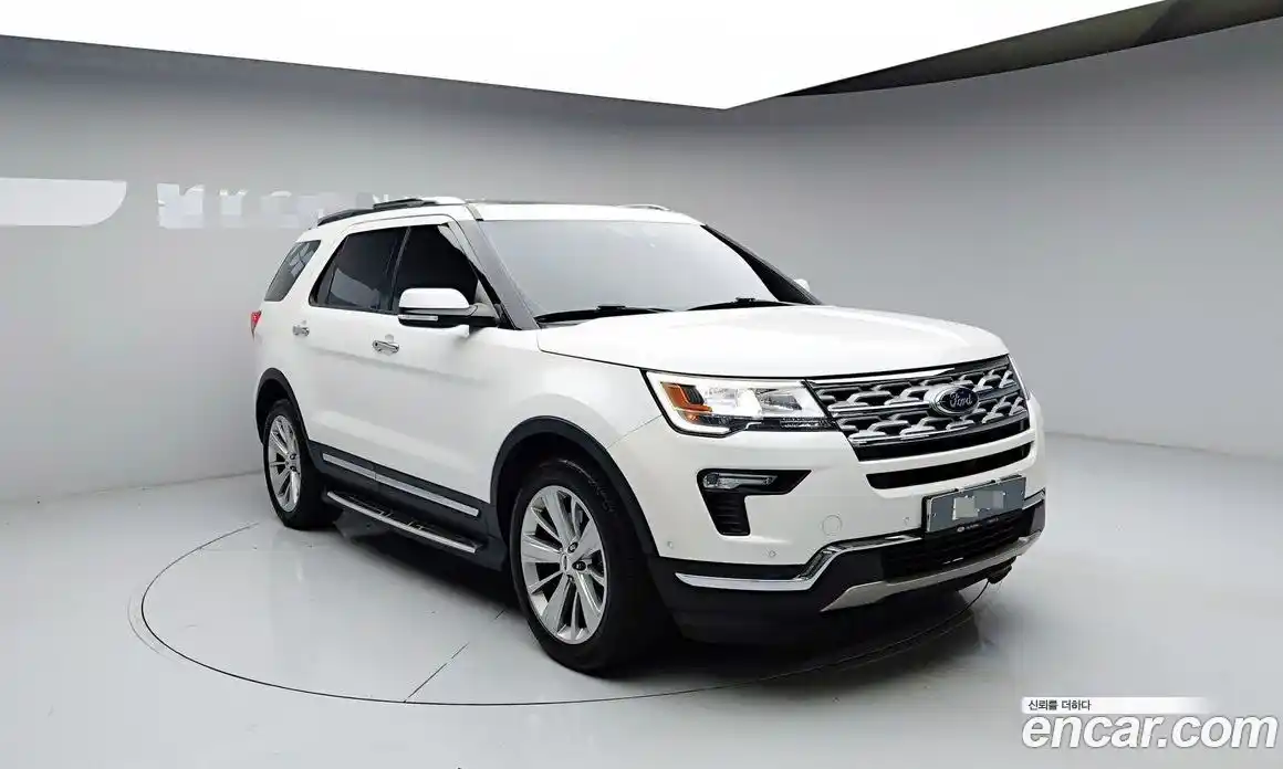 Ford Explorer 2018 2.3 гидро в Москве № 1199512, фото 3