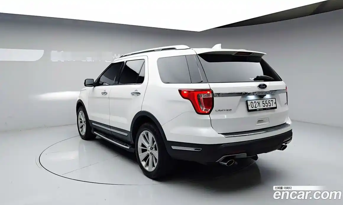 Ford Explorer 2018 2.3 гидро в Москве № 1199512, фото 4