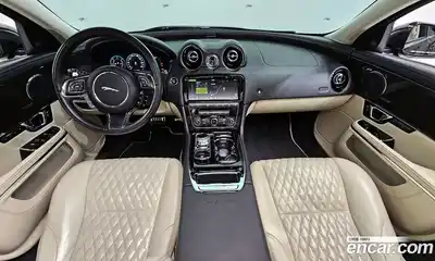 Jaguar XJ 2018 3.0 гидро в Москве № 1199798, миниатюра 7