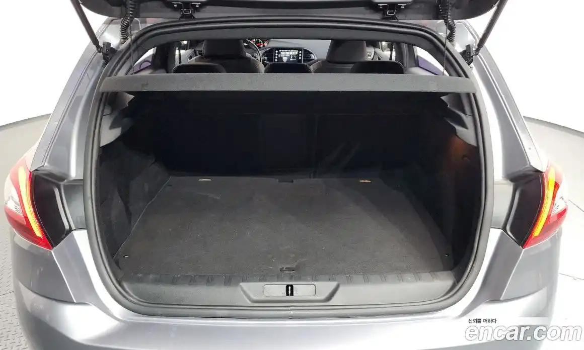 Peugeot 308 2017 1.6 гидро в Москве № 1200065, фото 20