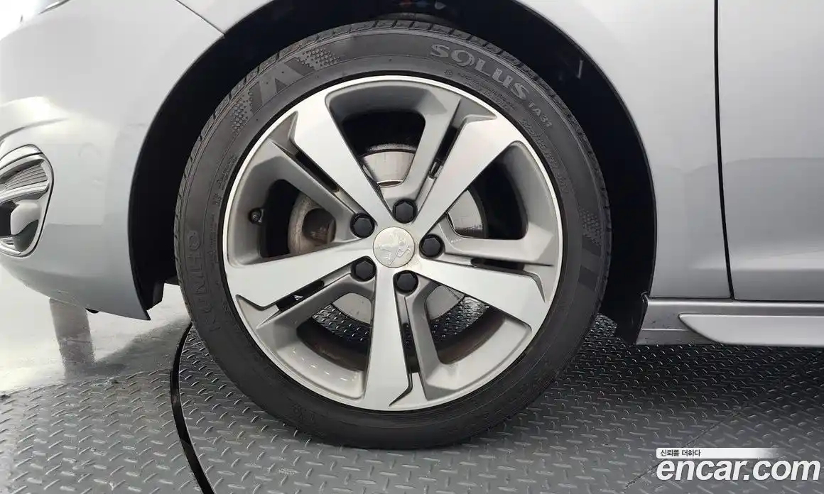 Peugeot 308 2017 1.6 гидро в Москве № 1200065, фото 5