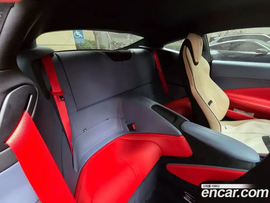 Ferrari Roma 2021 3.9 гидро в Москве № 1200169, фото 15