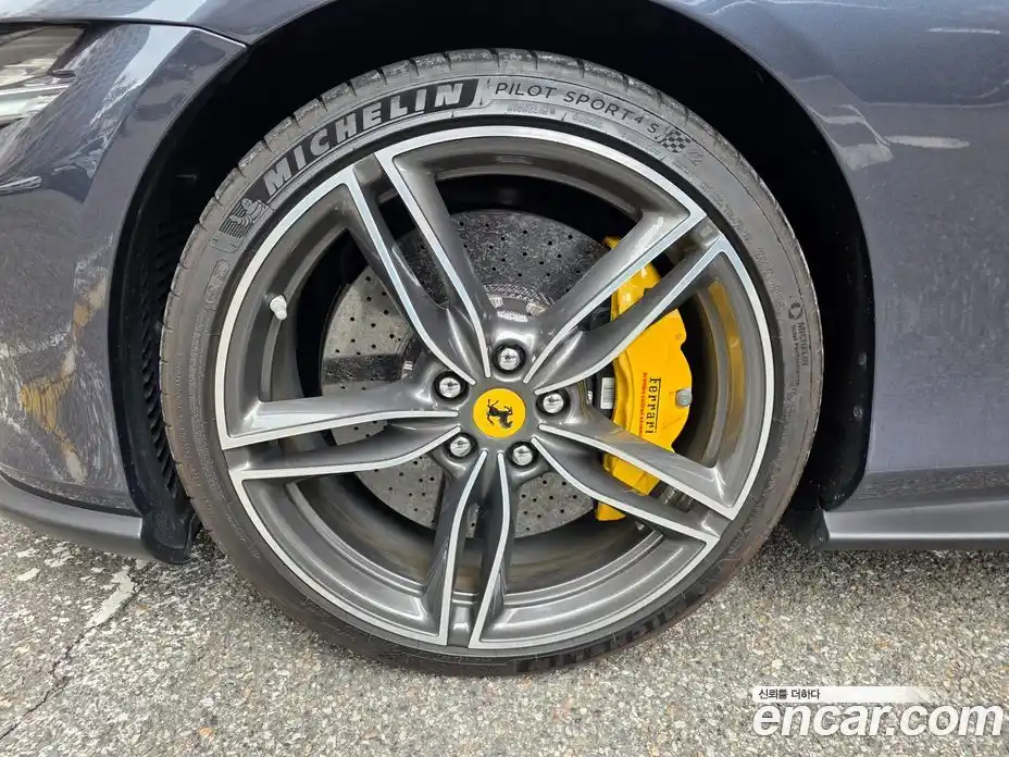 Ferrari Roma 2021 3.9 гидро в Москве № 1200169, фото 5