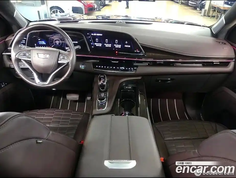Cadillac Escalade 2023 6.2 гидро в Москве № 1200374, фото 4