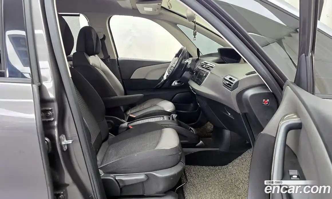 Citroen C4 Spacetourer 2018 2.0 гидро в Москве № 1200501, фото 11