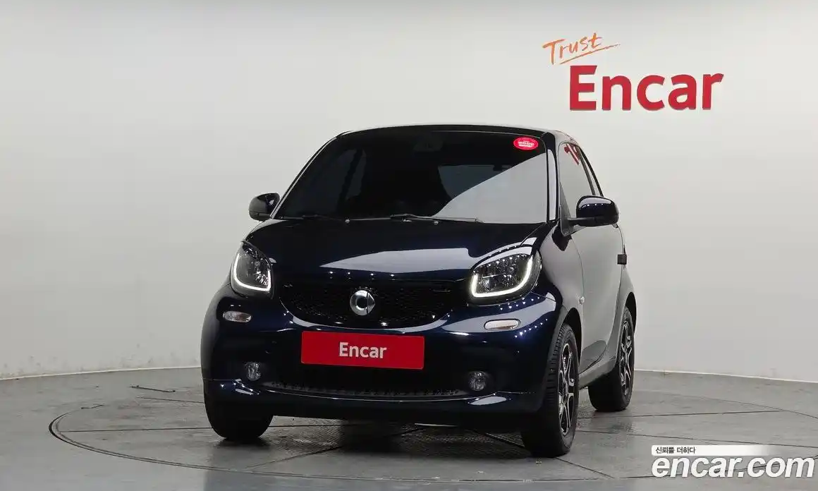 Smart Fortwo 2018 1.0 гидро в Москве № 1200538, фото 3