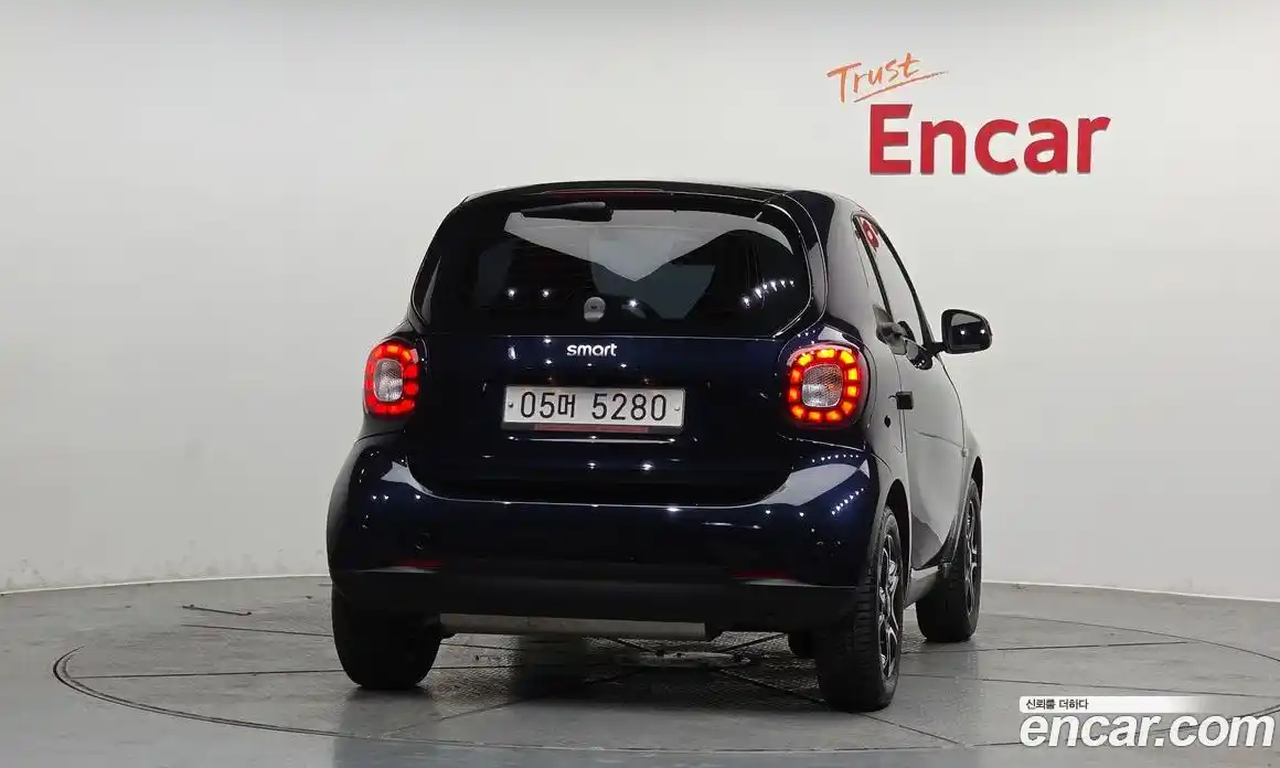 Smart Fortwo 2018 1.0 гидро в Москве № 1200538, фото 4