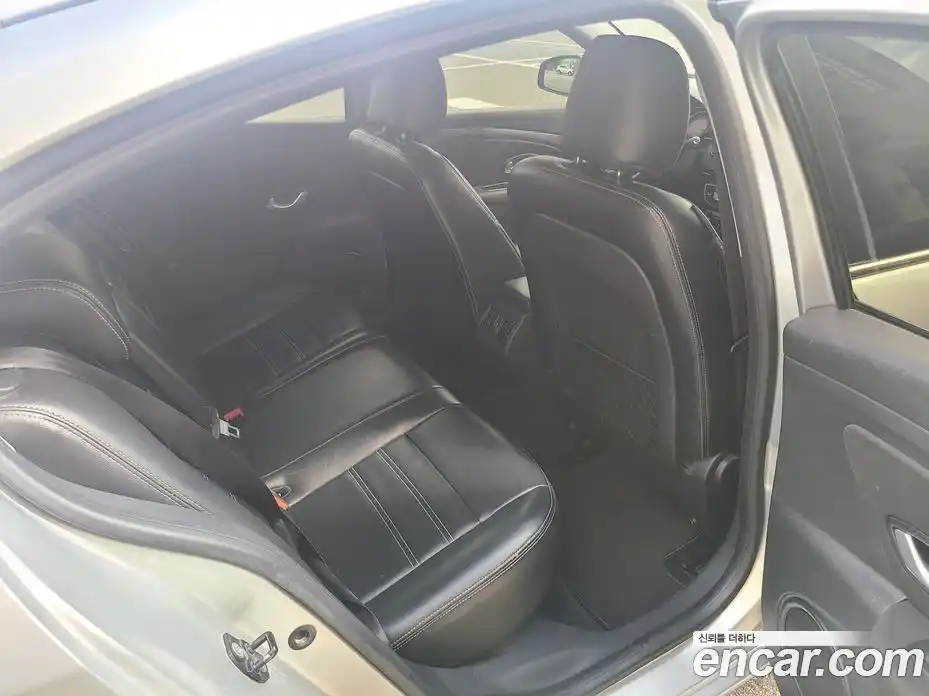 Renault SM3 2012 1.6 гидро в Москве № 145844, фото 10