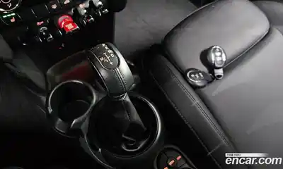Mini Cooper 2019 1.5 гидро в Москве № 149588, миниатюра 9