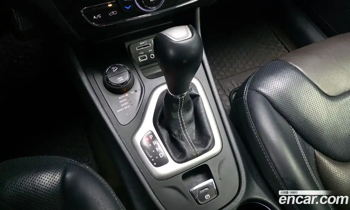 Jeep Cherokee 2016 2.2 гидро в Москве № 169728, фото 9