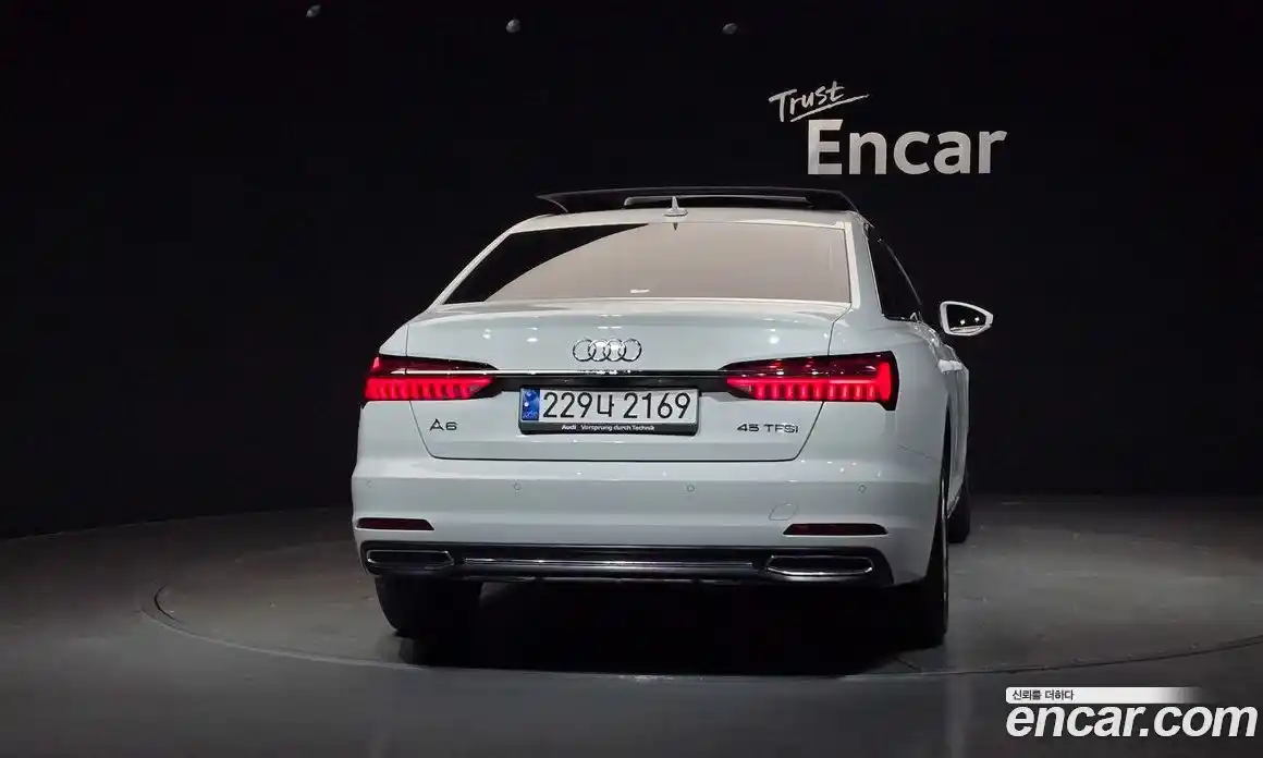 Audi A6 2023 2.0 гидро, фото 4
