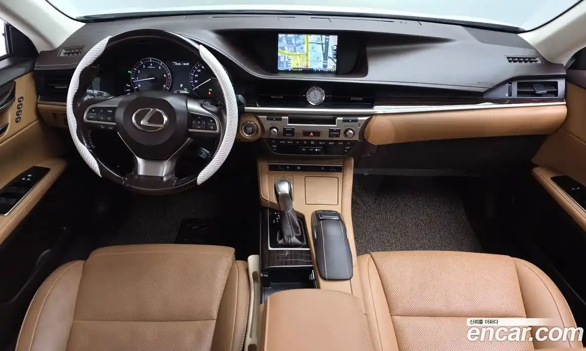 Lexus ES 2016 3.5 гидро в Москве № 214651, фото 6