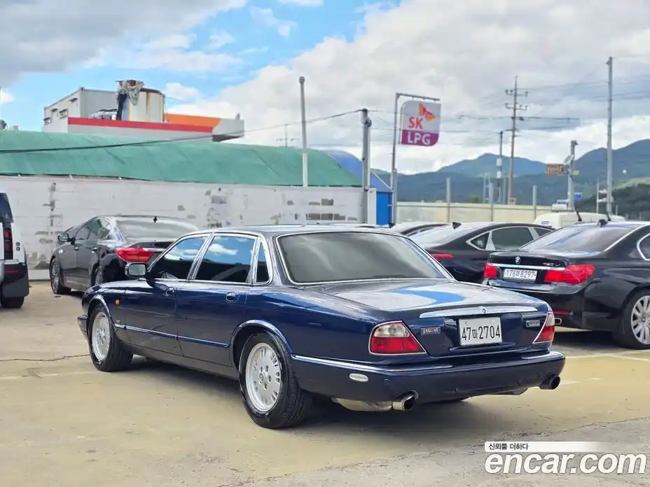 Jaguar XJ-8 2001 4.0 гидро в Москве № 284003, фото 3