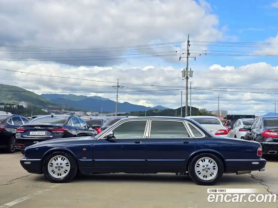 Jaguar XJ-8 2001 4.0 гидро в Москве № 284003, фото 4