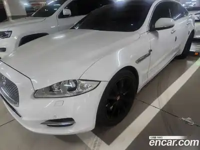 Jaguar XJ 2015 3.0 гидро в Москве № 284008, миниатюра 4