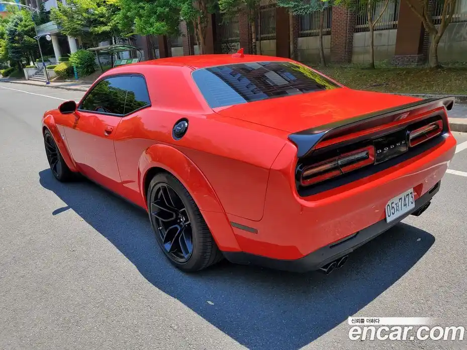 Dodge Challenger 2020 6.4 гидро в Москве № 393007, фото 15