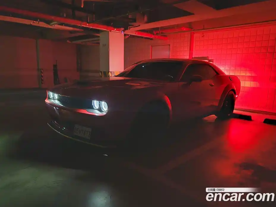 Dodge Challenger 2020 6.4 гидро в Москве № 393007, фото 17