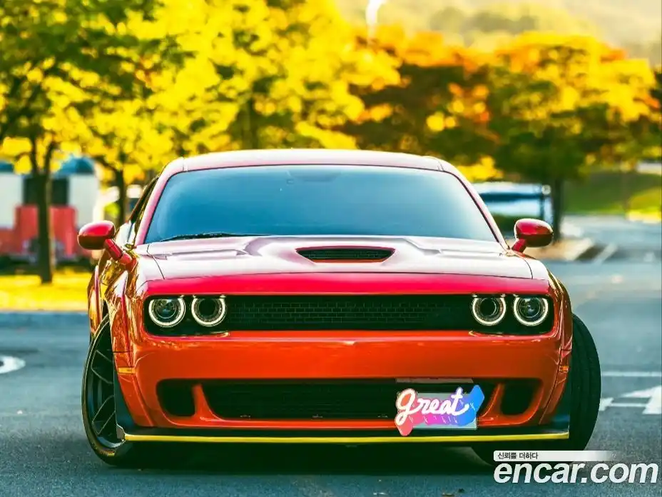 Dodge Challenger 2020 6.4 гидро в Москве № 393007, фото 3