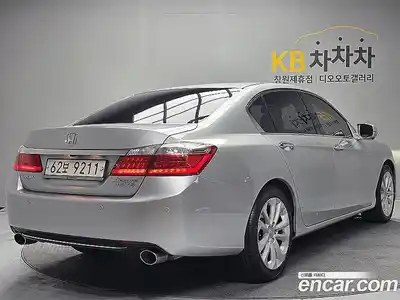 Honda Accord 2013 3.5 гидро в Москве № 1015388, миниатюра 3