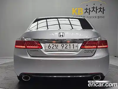 Honda Accord 2013 3.5 гидро в Москве № 1015388, миниатюра 4