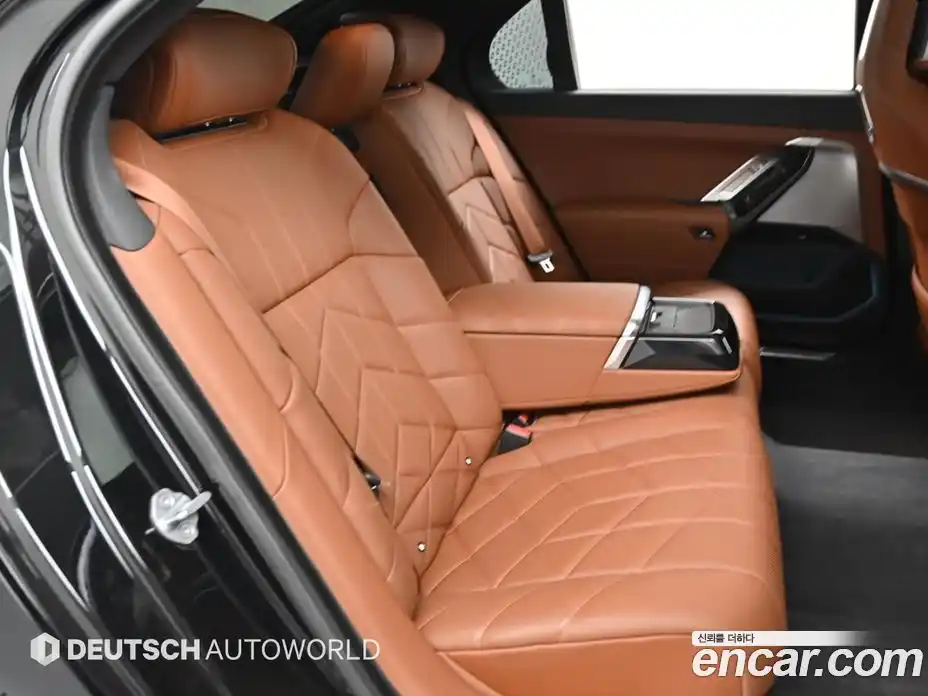 BMW 7-Series 2024 3.0 гидро в Москве, фото 13