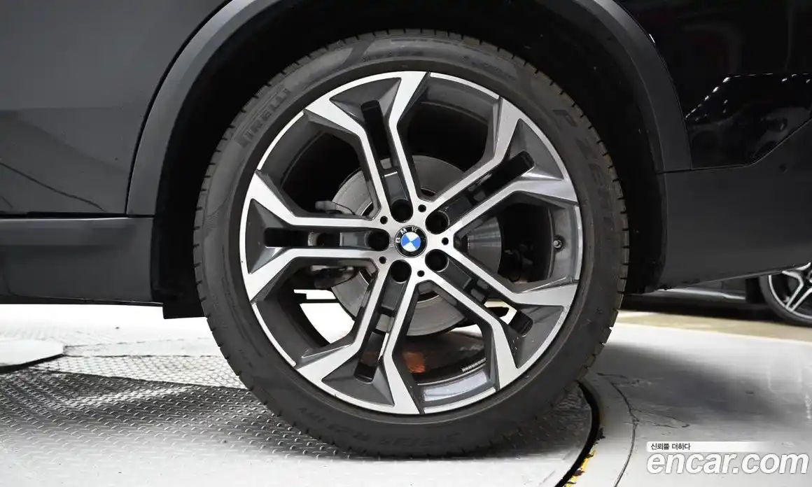 BMW X5 2023 3.0 гидро в Москве № 1130289, фото 5