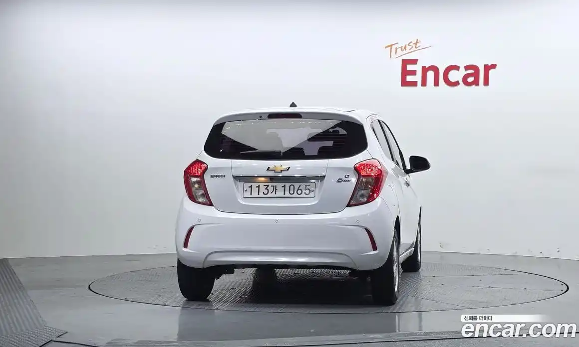 Chevrolet Spark 2016 1.0 Автомат в Москве № 1190167, фото 4