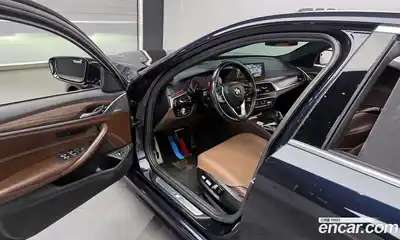 BMW 5-Series 2018 2.0 гидро в Москве № 1190241, миниатюра 10