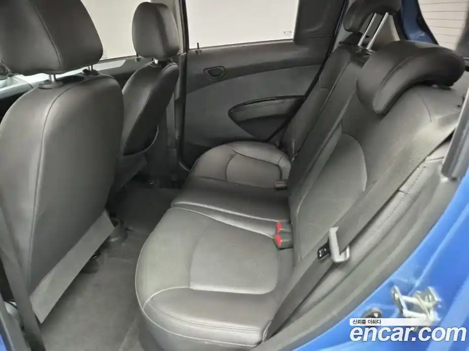 Chevrolet Spark 2015 1.0 Автомат в Москве № 1190453, фото 12