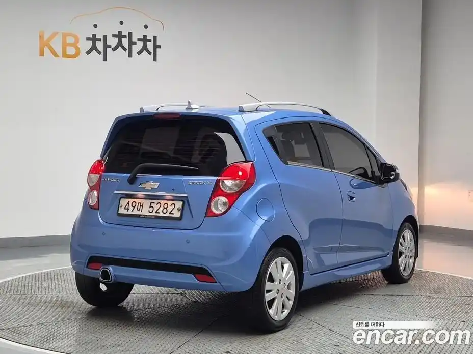 Chevrolet Spark 2015 1.0 Автомат в Москве № 1190453, фото 3