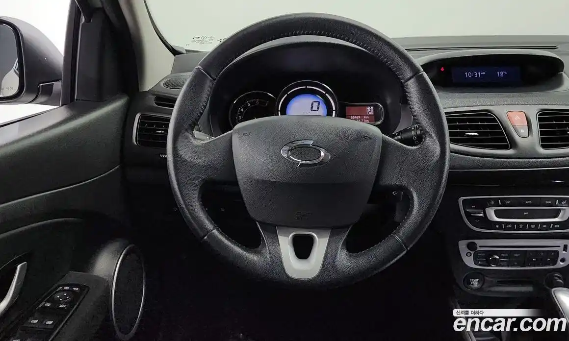 Renault SM3 2015 1.6 гидро в Москве № 1190878, фото 13