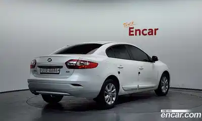 Renault SM3 2015 1.6 гидро в Москве № 1190878, миниатюра 2