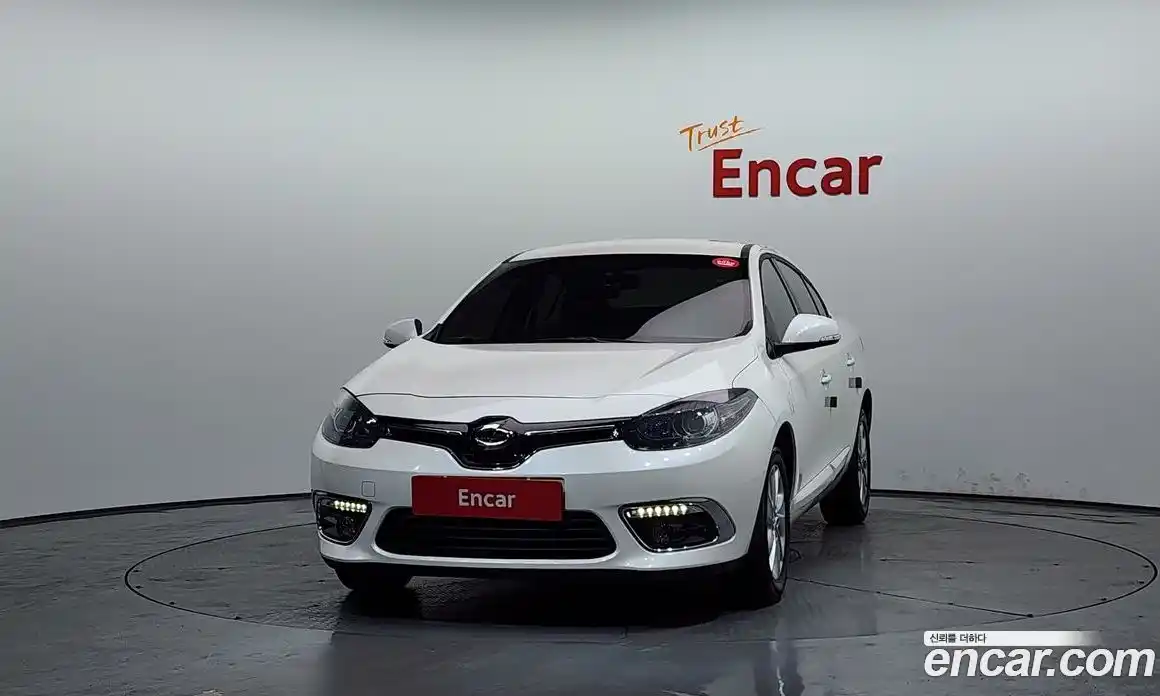 Renault SM3 2015 1.6 гидро в Москве № 1190878, фото 3