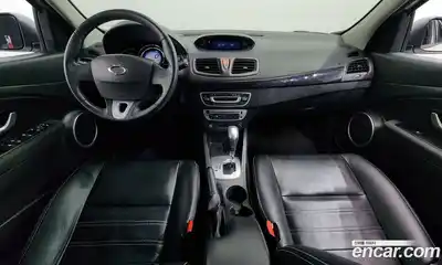 Renault SM3 2015 1.6 гидро в Москве № 1190878, миниатюра 7