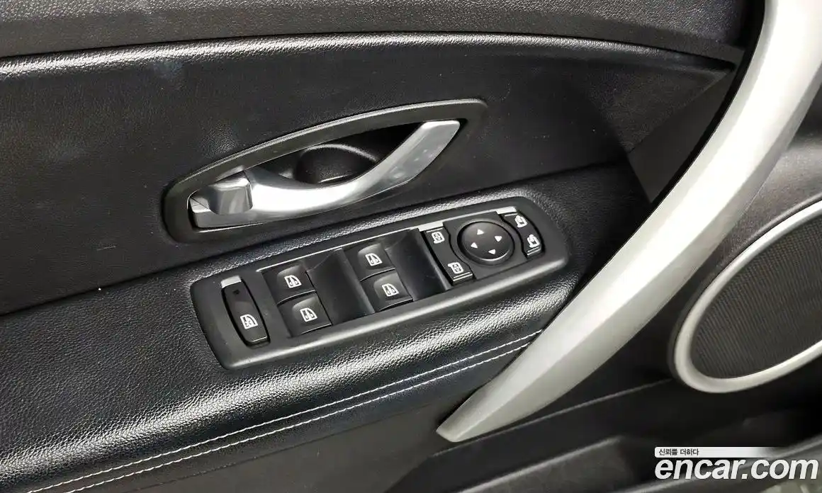Renault SM3 2009 1.6 гидро в Москве № 1190912, фото 18