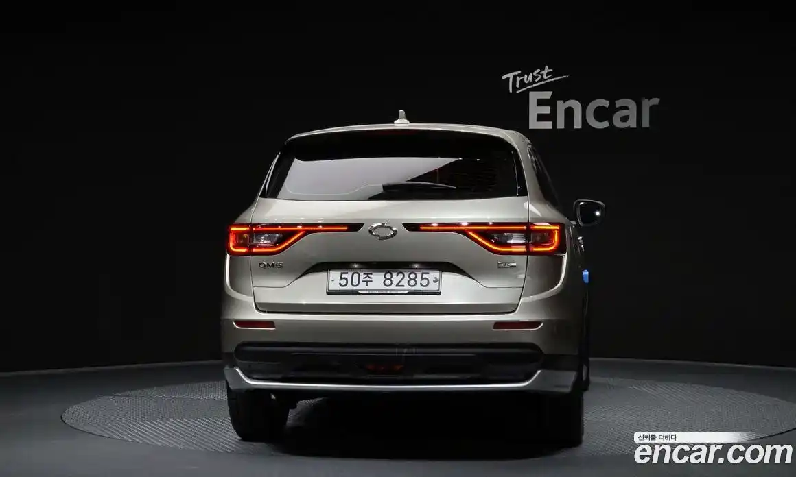 Renault QM6 2017 2.0 гидро в Москве № 1190980, фото 4