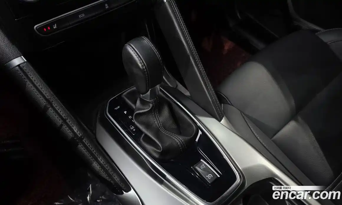 Renault QM6 2017 2.0 гидро в Москве № 1190980, фото 9