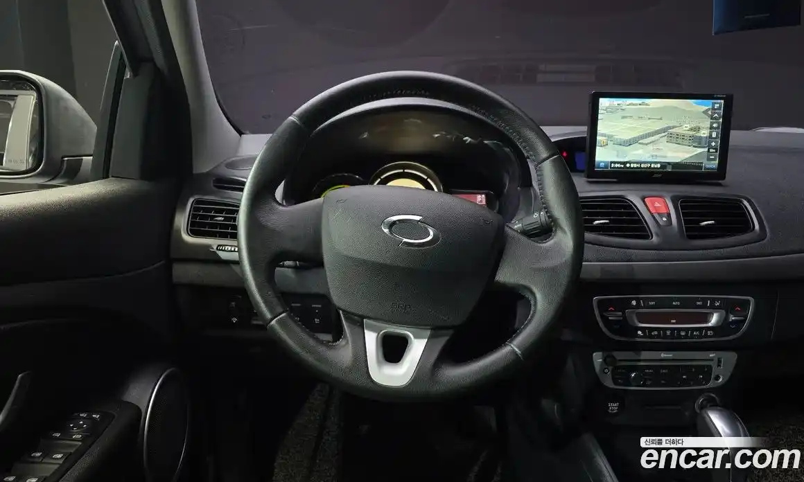 Renault SM3 2018 0.1 гидро в Москве № 1190986, фото 14