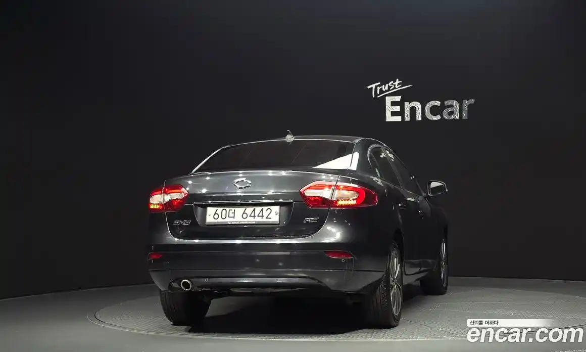 Renault SM3 2015 1.6 гидро в Москве № 1191206, фото 4