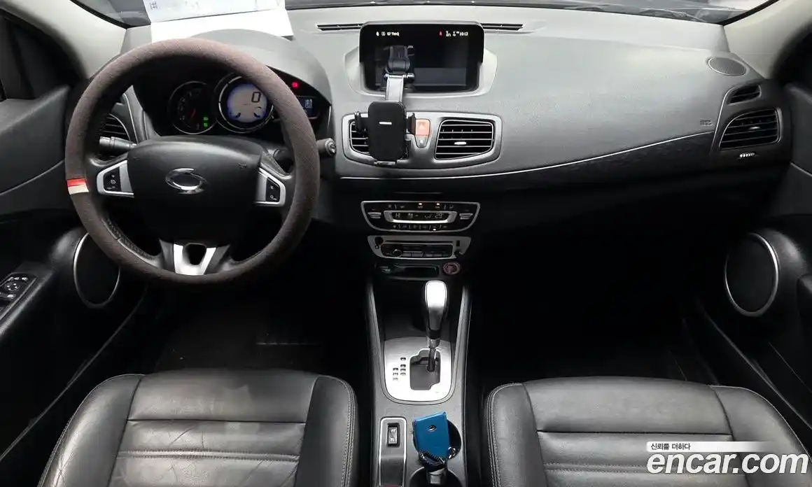 Renault SM3 2015 1.6 гидро в Москве № 1191206, фото 7