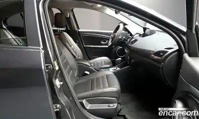 Renault SM3 2015 1.6 гидро в Москве № 1191206, миниатюра 10