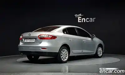 Renault SM3 2010 1.6 гидро в Москве № 1191252, миниатюра 2