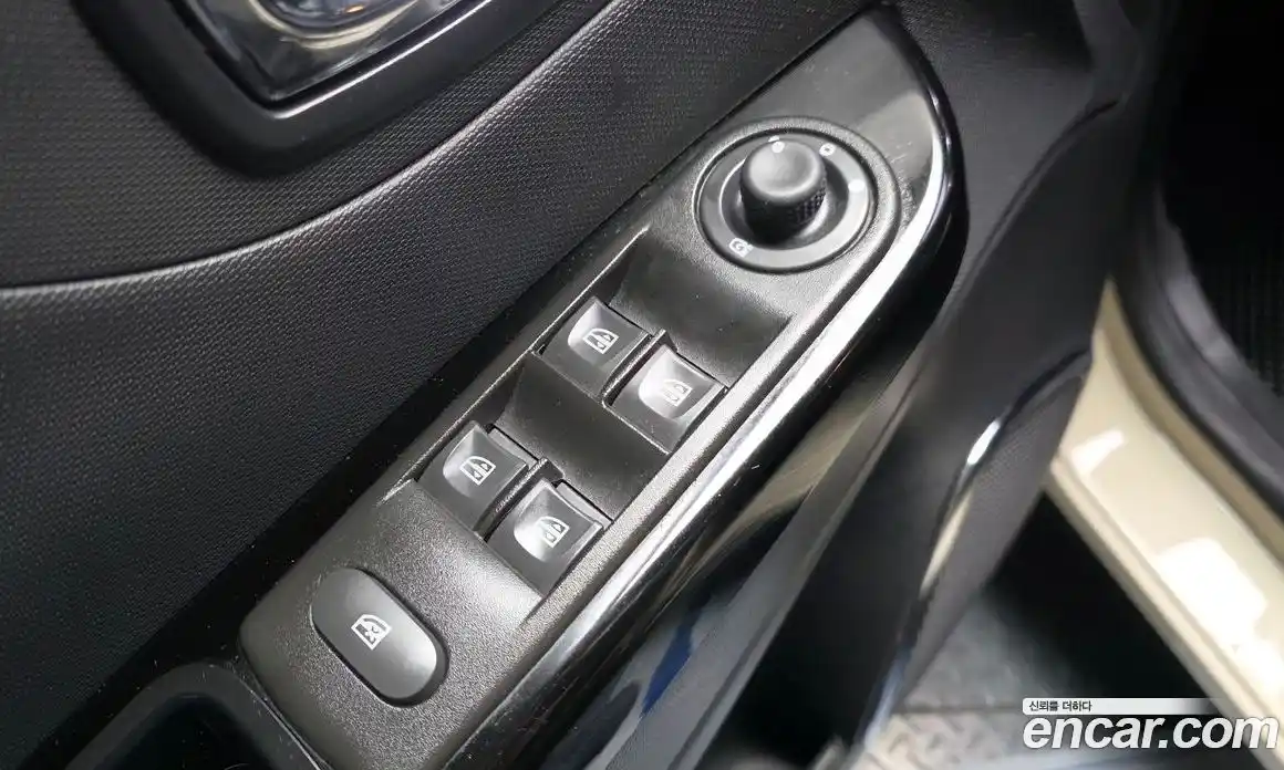 Renault QM3 2015 1.5 гидро в Москве № 1191581, фото 18