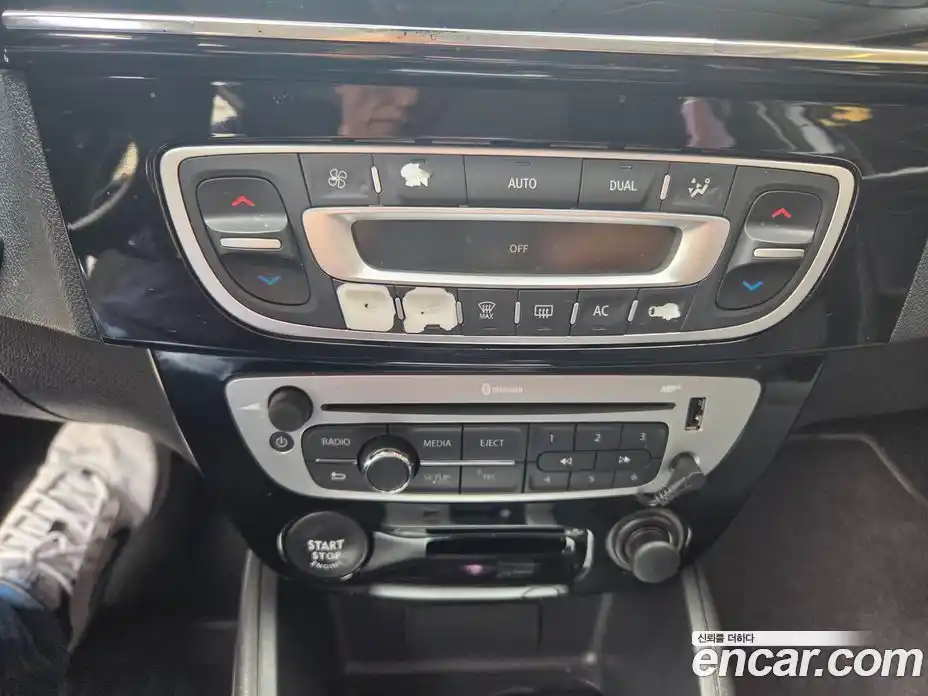 Renault SM3 2016 1.6 гидро в Москве № 1192025, фото 13