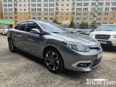 Renault SM3 2016 1.6 гидро в Москве № 1192025, миниатюра 2