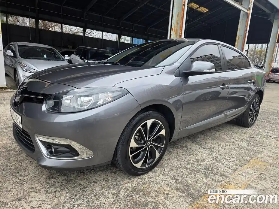 Renault SM3 2016 1.6 гидро в Москве № 1192025, фото 4